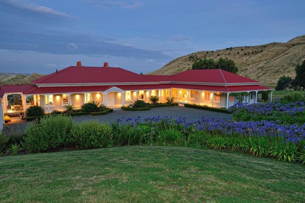 Cape South Estate - International Award-Winning Country Estate With Pacific Views Havelock North Exterior photo